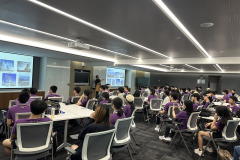 參觀騰訊公司，了解創科行業的前景。