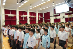 全體學生
