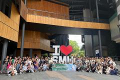 Group-photo@NUS